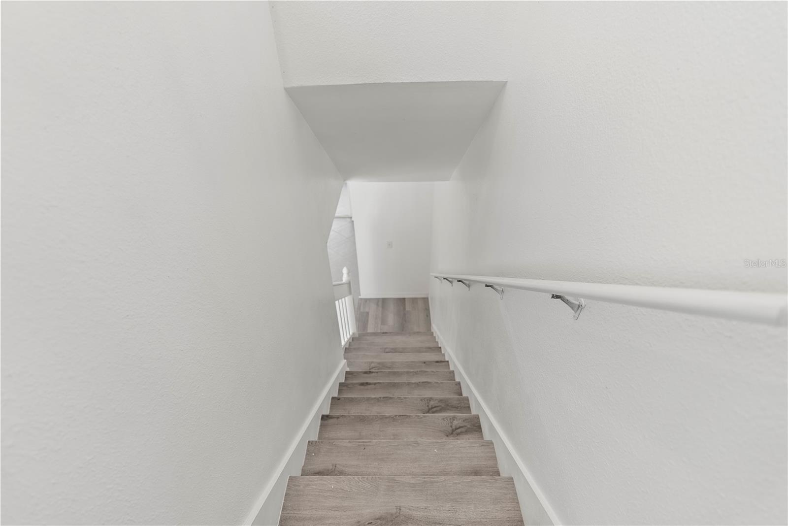 HUNTERS KEY TWNHMS AT NORT - Residential Lease