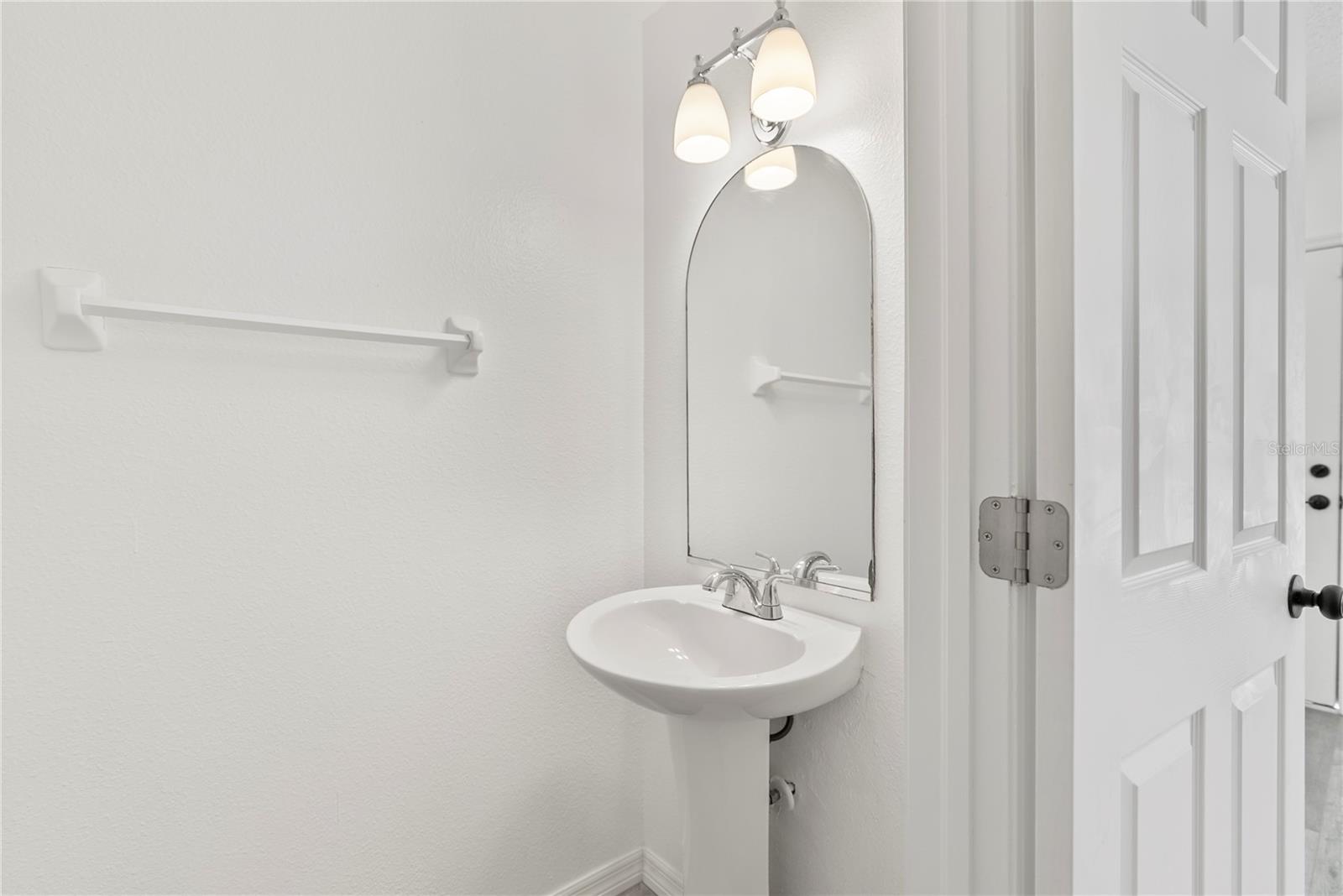 HUNTERS KEY TWNHMS AT NORT - Residential Lease