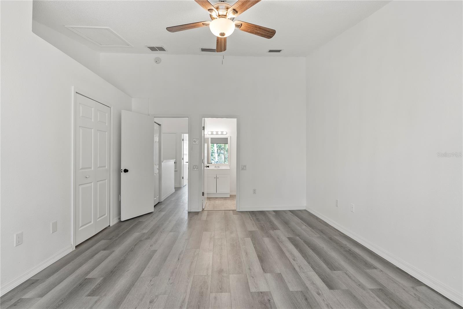 HUNTERS KEY TWNHMS AT NORT - Residential Lease