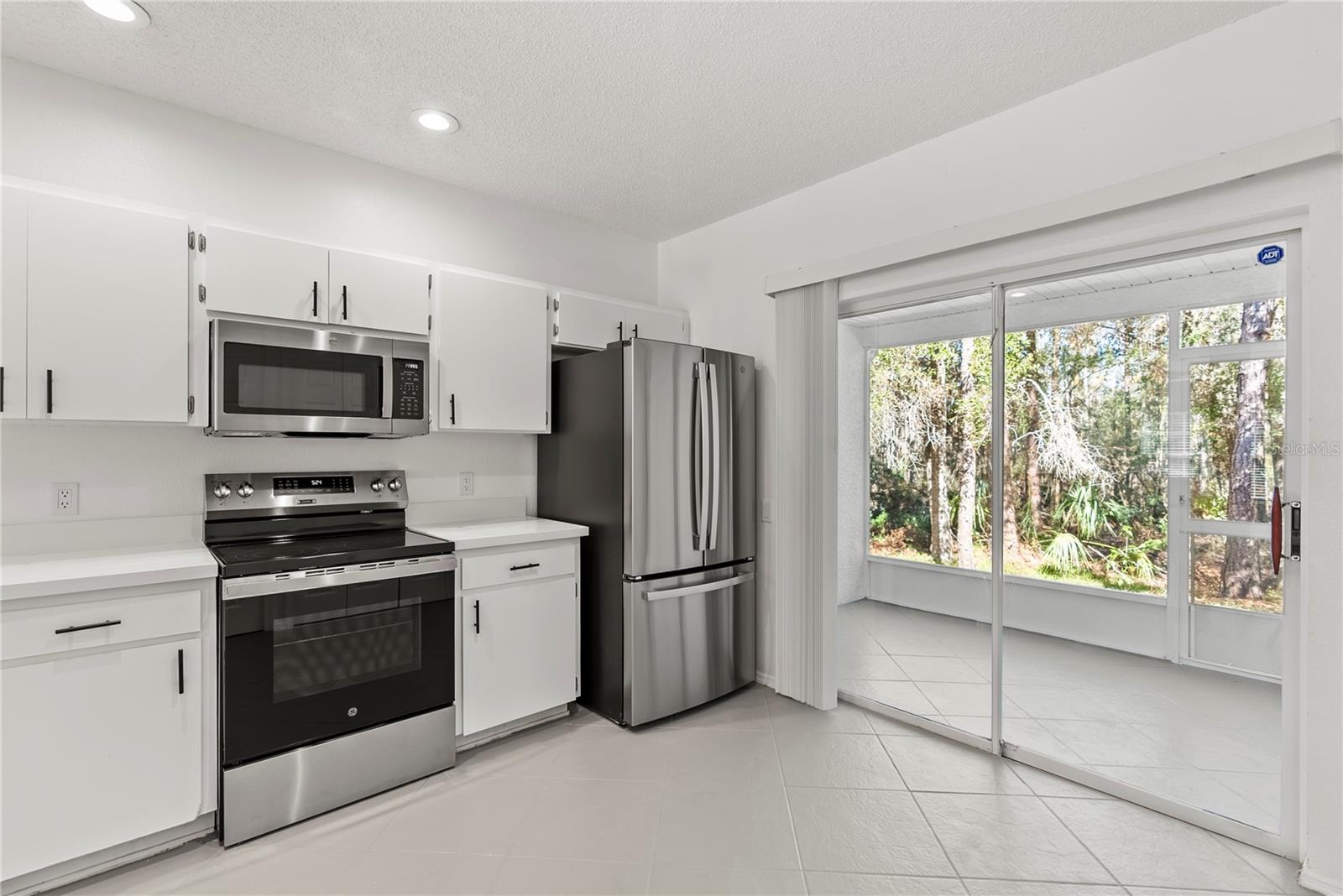 HUNTERS KEY TWNHMS AT NORT - Residential Lease