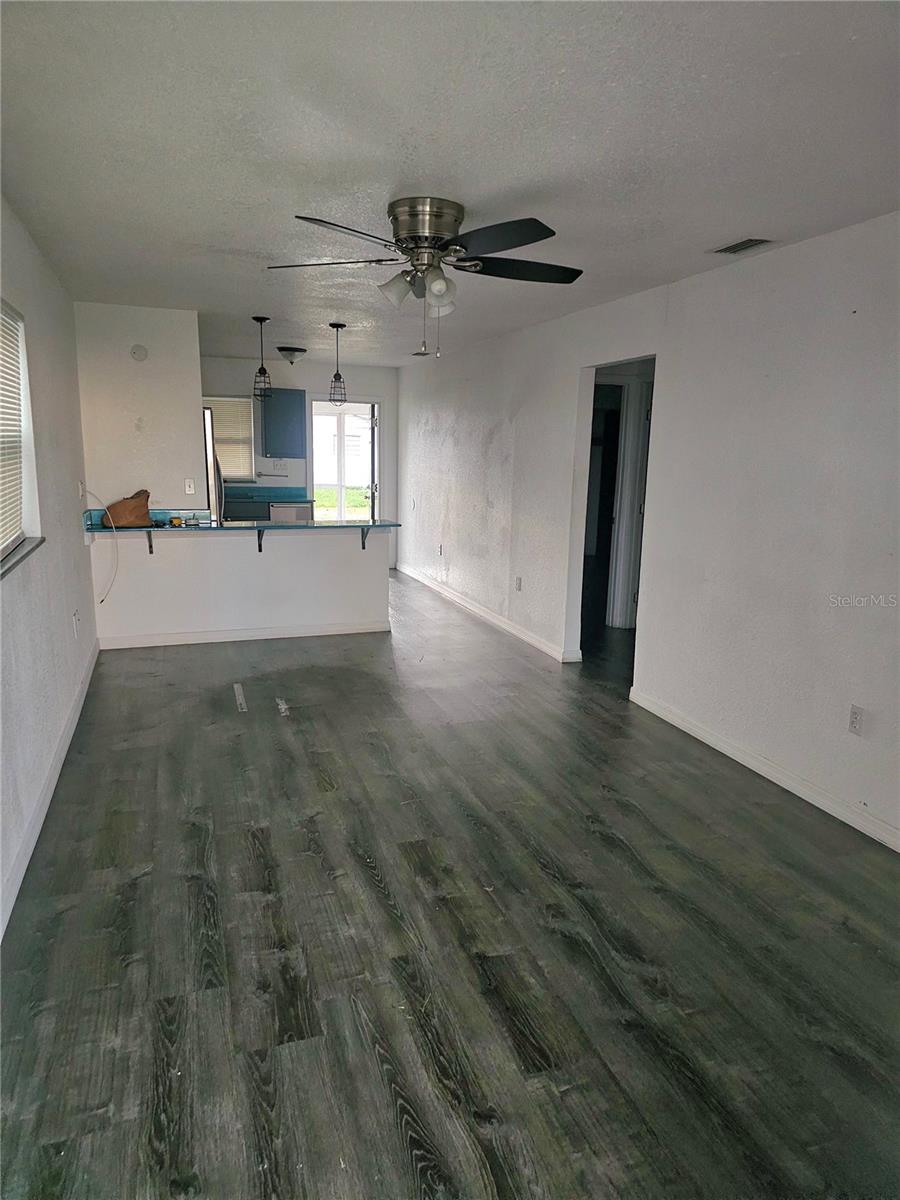 1167 MEMORIAL DRIVE