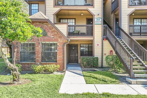 A home in ALTAMONTE SPRINGS