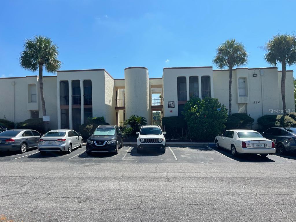 ROYAL ARMS CONDO - Residential Lease