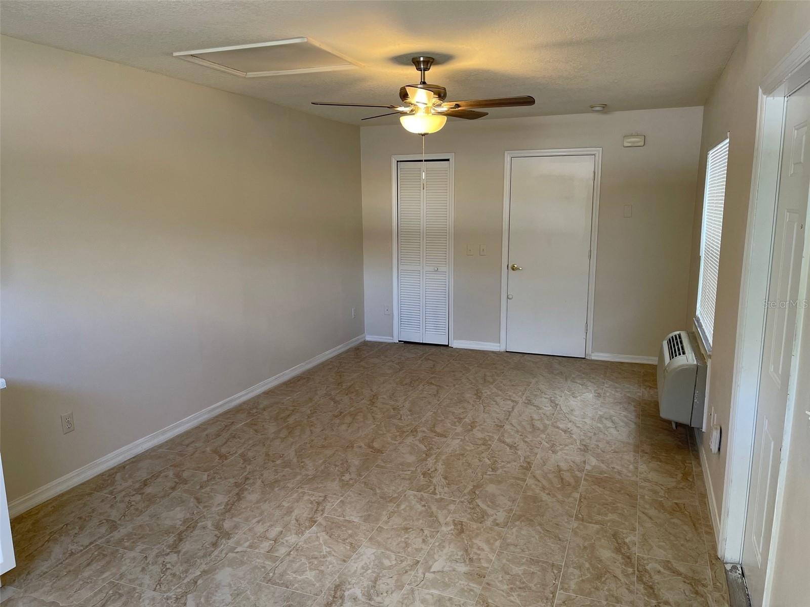 ISLAND CLUB WEST PH 02 - Residential Lease