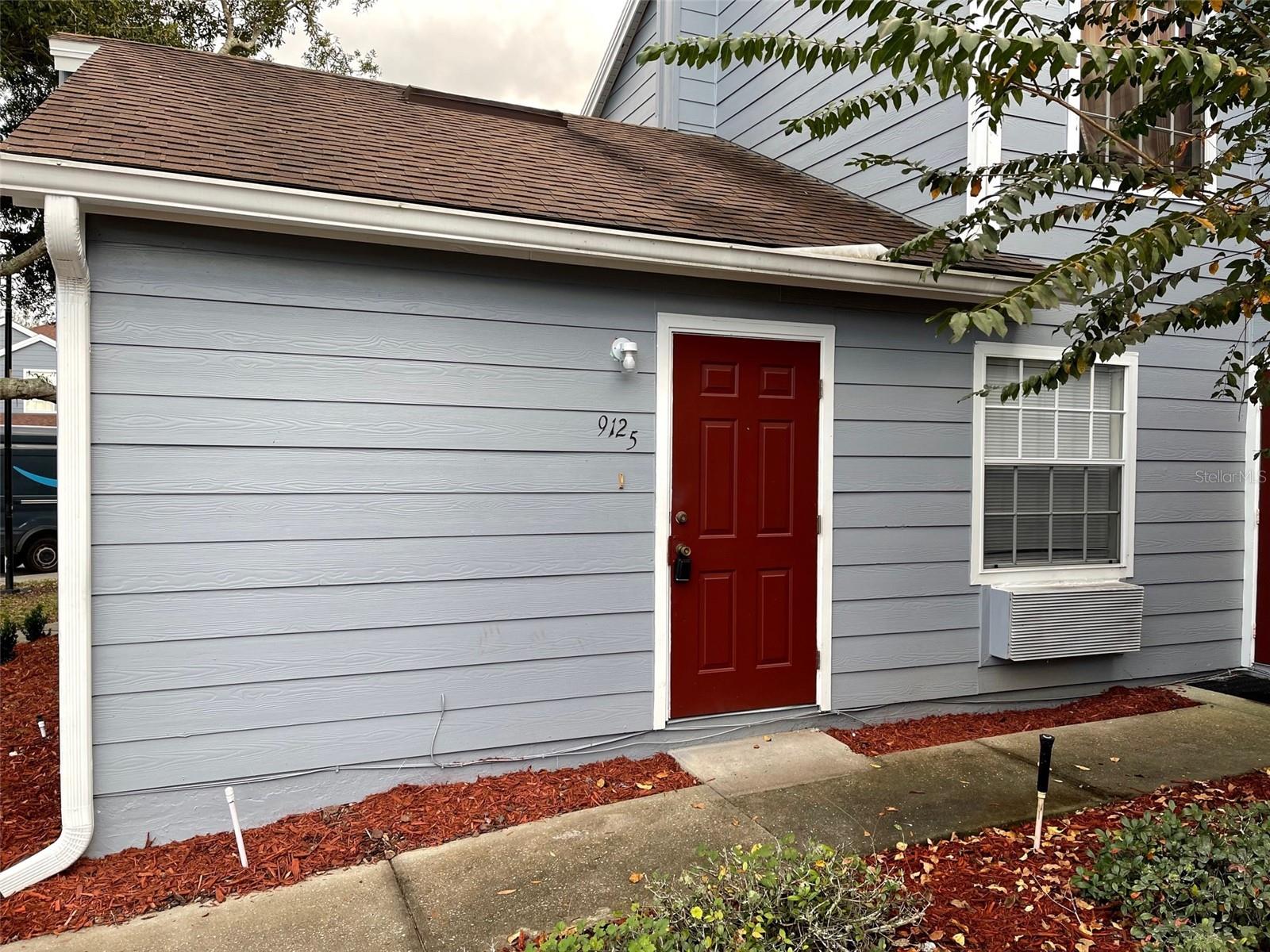 Cozy Studio Style Condo/Lock-out Unit. All utilities included - Water, Electricity, Basic Cable & Shared Internet. Gated Community. No Laundry on-site. Tenants pay for parking decal and gate pass. No Commercial Vehicle Parking! No Pets! Close to I4 and Disney Parks.
Credit check, rental history, background check, etc. HOA application & Orientation fee - $100. Move in costs include 1st month's rent, Sec Dep, and $95 Admin Fee.