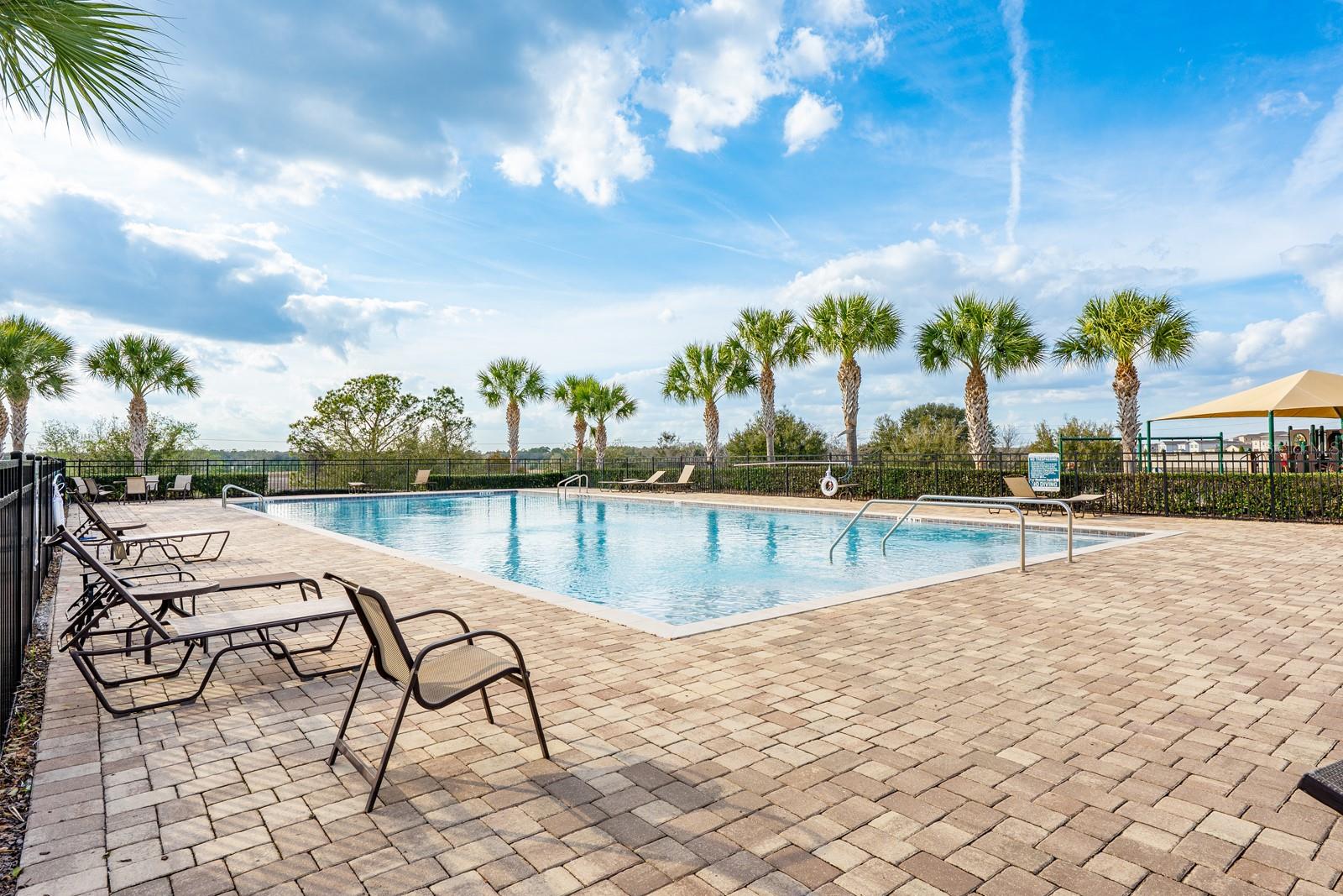 GROVELAND PRESERVE AT SUNRISE PH 01 - Residential