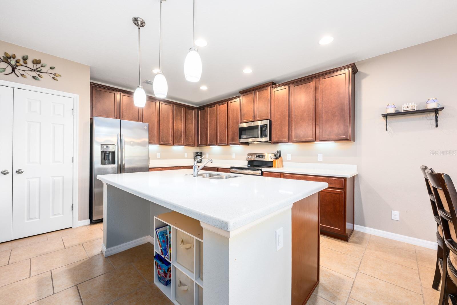 GROVELAND PRESERVE AT SUNRISE PH 01 - Residential