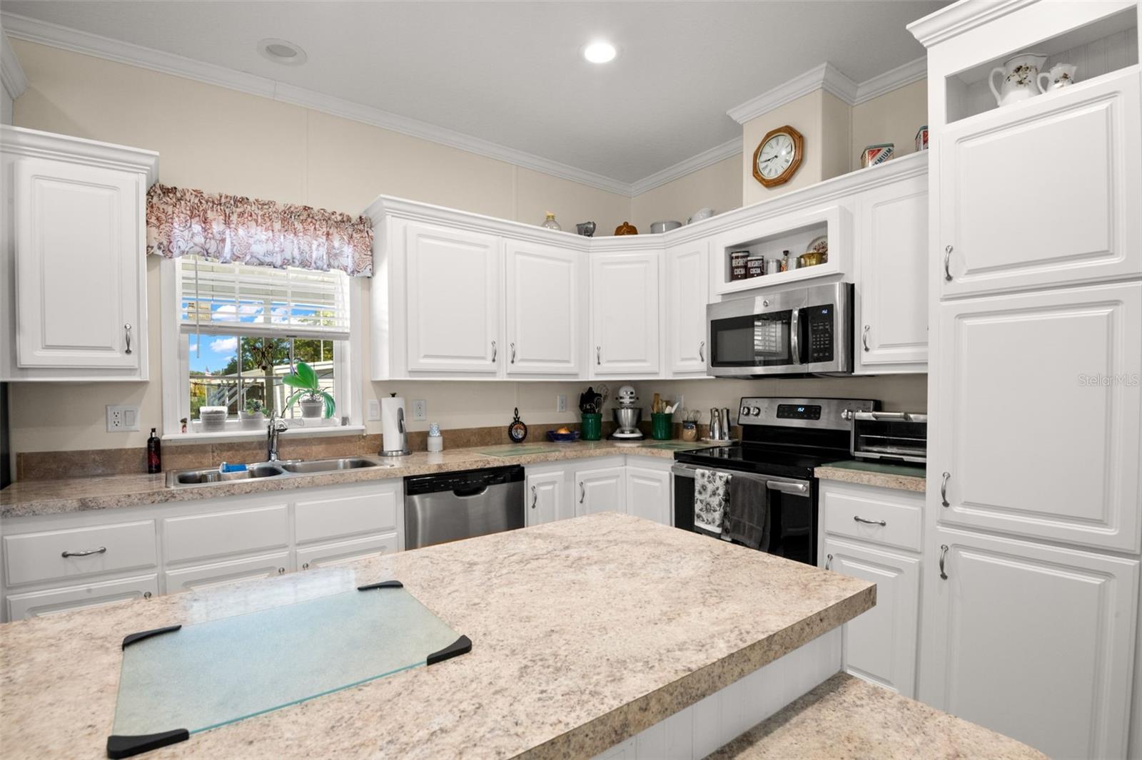 DORAL RO ASSOCIATION INC UNREC - Residential