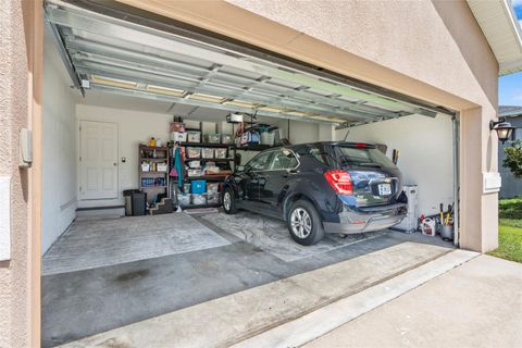 A home in LAKELAND