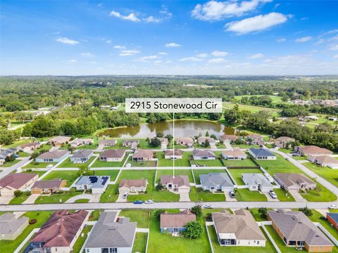 A home in LAKELAND