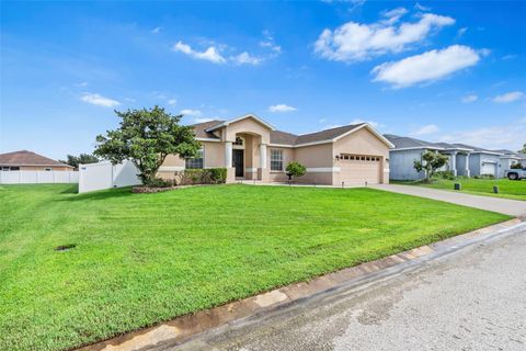 A home in LAKELAND