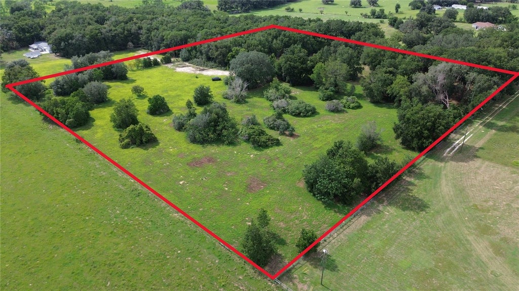 Photo of 28430 Roberts Drive, Brooksville, FL 34602 (MLS # TB8538278)