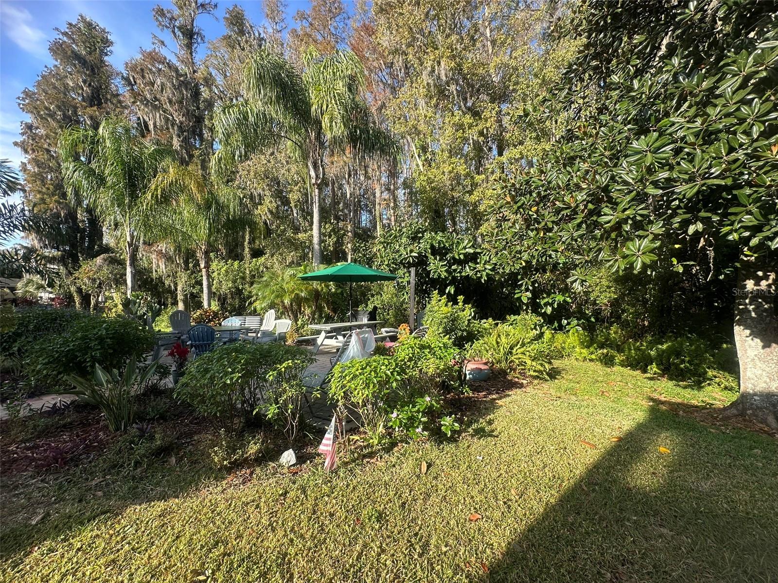 PARADISE LAKES CONDO - Residential Lease