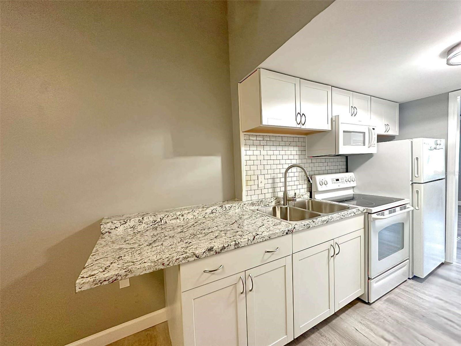 PARADISE LAKES CONDO - Residential Lease