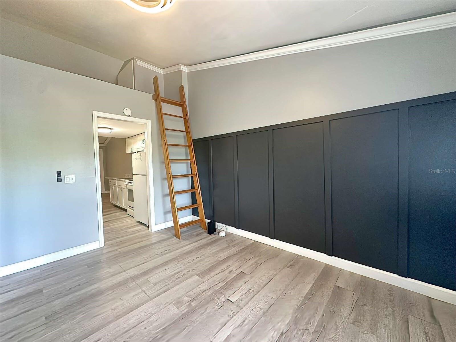 PARADISE LAKES CONDO - Residential Lease