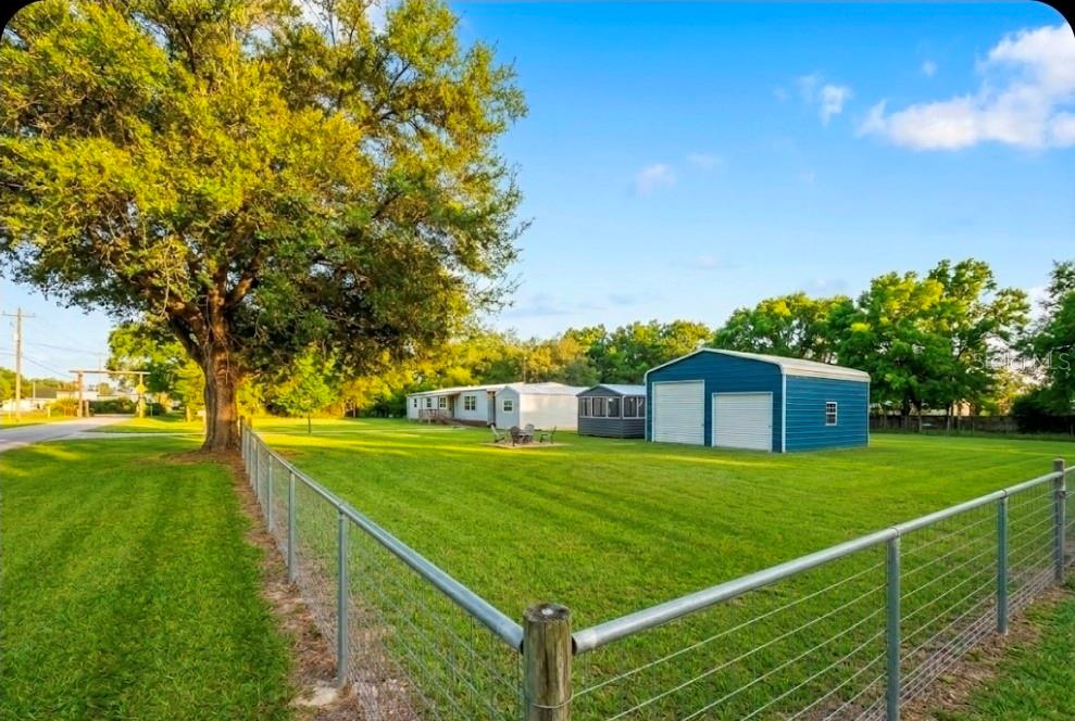 UNREC PORTIONS SE 01/4 NW 01/4 & NW 01/4 - Residential