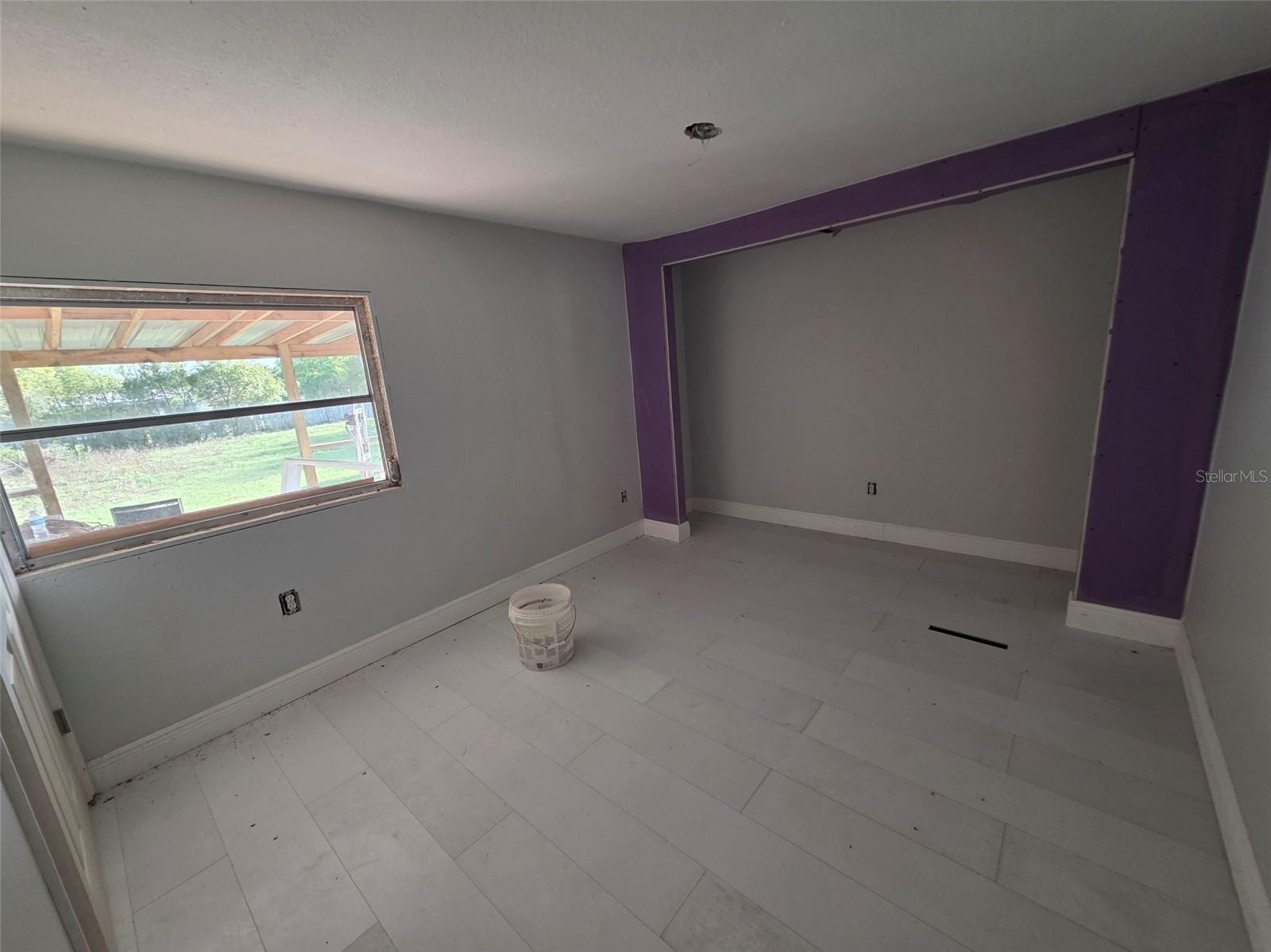 UNREC PORTIONS SE 01/4 NW 01/4 & NW 01/4 - Residential