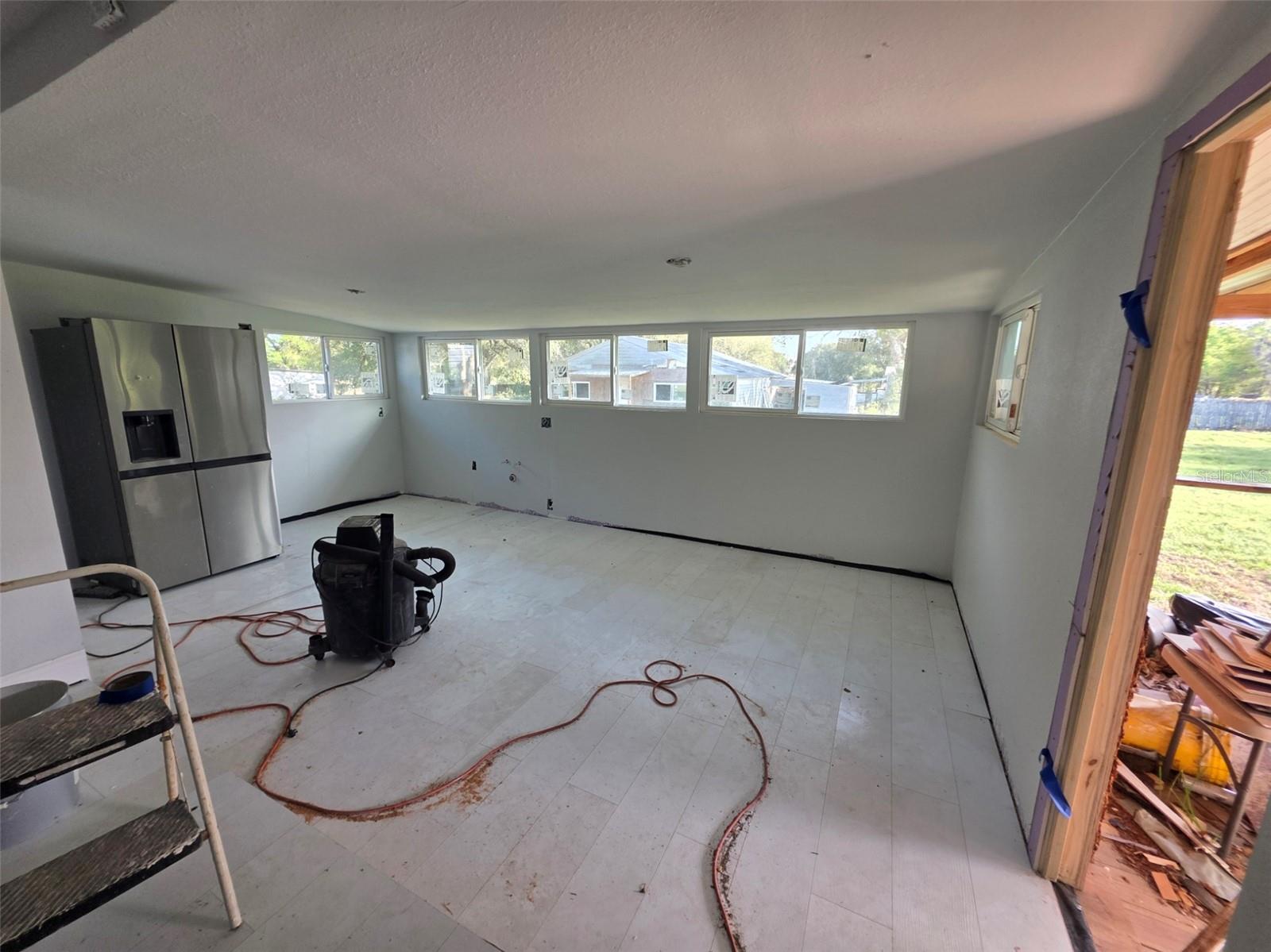 UNREC PORTIONS SE 01/4 NW 01/4 & NW 01/4 - Residential