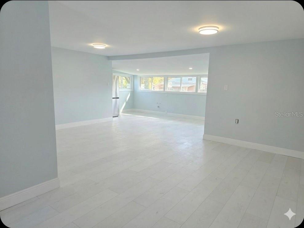 UNREC PORTIONS SE 01/4 NW 01/4 & NW 01/4 - Residential