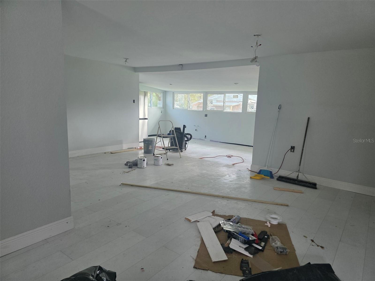 UNREC PORTIONS SE 01/4 NW 01/4 & NW 01/4 - Residential