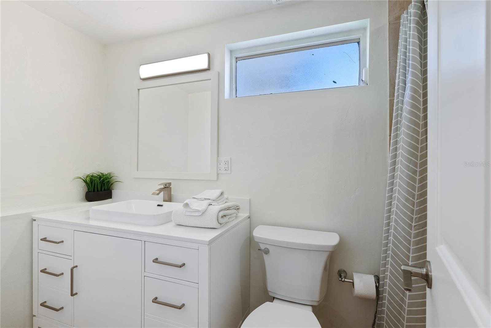 LOMA LINDA PARK - Residential Lease