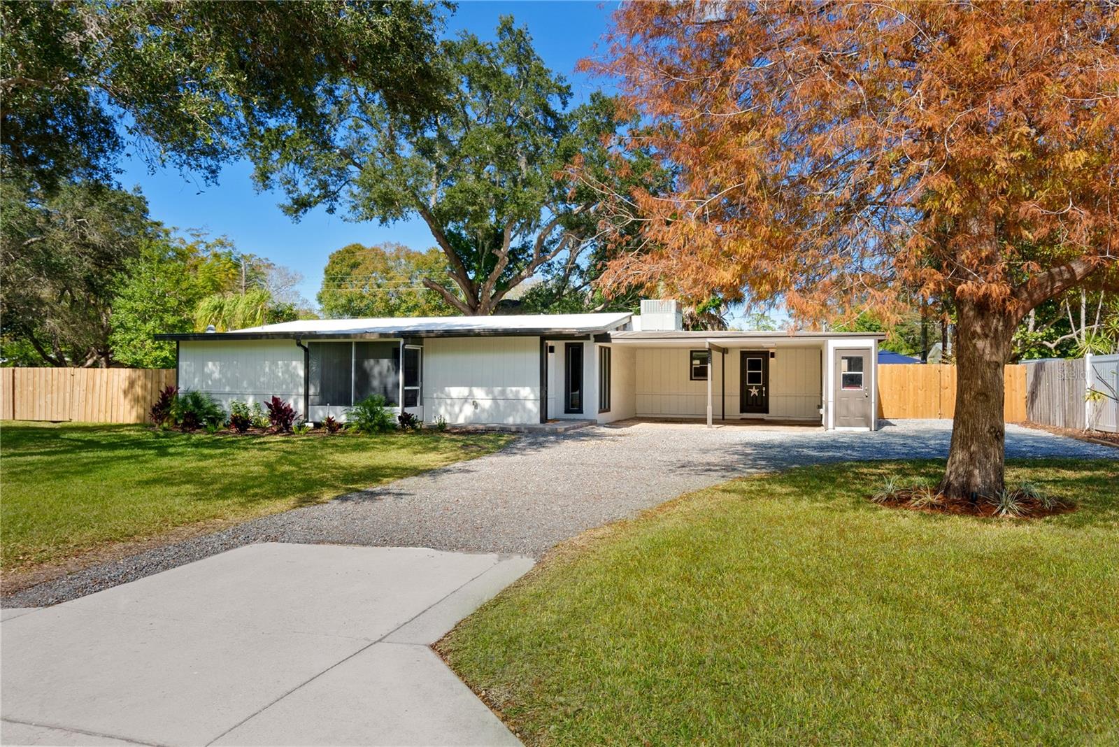 This 1/1 furnished guest house is recently renovated with full kitchen, privately fenced patio and yard, one covered parking space and private laundry. There is one shared soundproofed wall. Walk to Arlington Park pool, basketball and tennis courts, workout facility and playground. Also walkable to SMH and Southside Village restaurants & shops. Minutes from Bayfront Park, Selby Botanical Gardens, Marina Jack, St Armand's/Lido Key and Siesta Key. Great neighborhood to walk. Property has large trees and lots of birds. Jan-April $6500/mo, May-August $2,100/mo, Sept-October $1,600/mo, November-December $2,550/mo