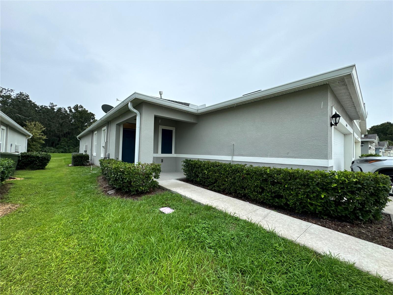 Come live in this beautiful home located in the peaceful Lake Denham community in Leesburg. The open-concept design creates a warm and welcoming atmosphere, perfect for relaxing or entertaining.
Step outside to a covered and fenced-in patio where you can enjoy stunning sunsets and direct views of the beautiful Flat Island Preserve. It’s truly a peaceful escape surrounded by nature.
Plus, the community pool is just a few steps away, ideal for spending quality time with your family without having to leave the neighborhood.
If you’re looking for comfort, privacy, and a natural setting, this home is the perfect fit for you.
This property is located just 5 minutes from Publix, Aldi, and other store, and only 10 minutes from the charming and picturesque downtown Leesburg, 15 minutes from Walmart. Don’t miss the chance to make it yours!