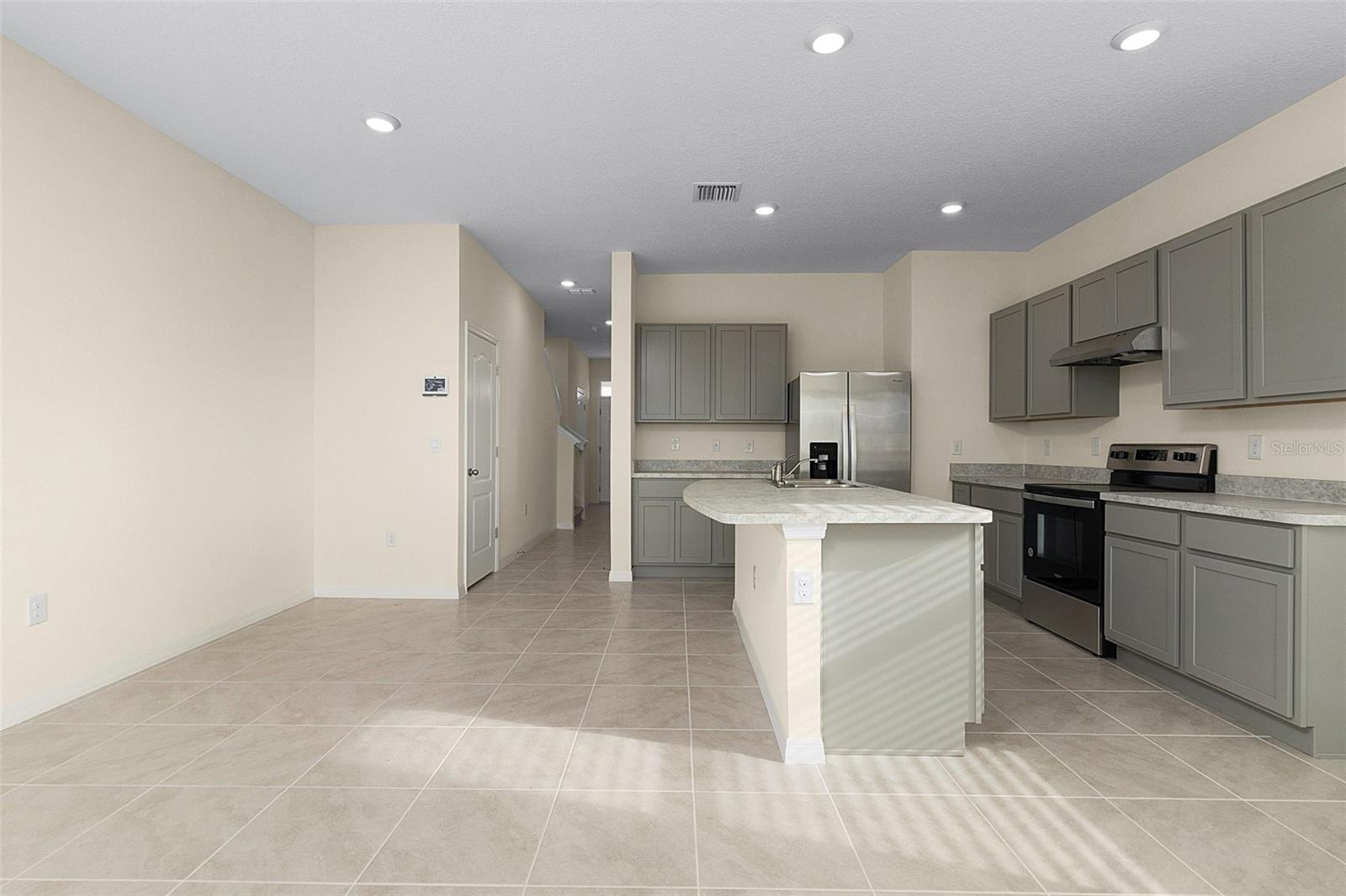 THOMPSON GROVE - Residential