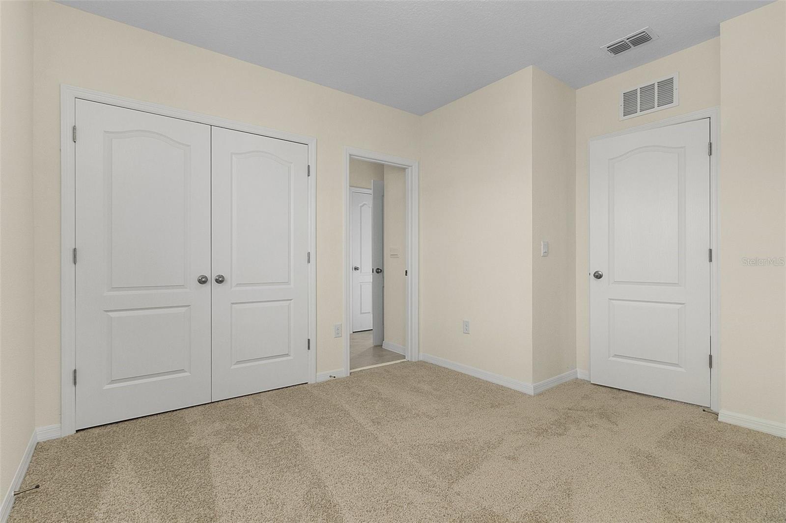 THOMPSON GROVE - Residential