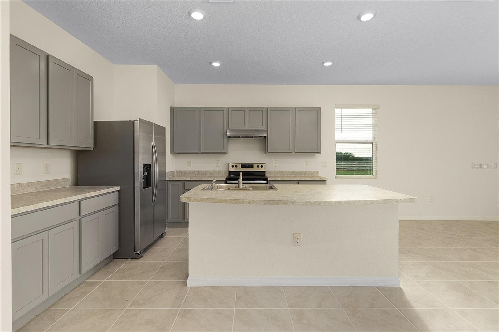 THOMPSON GROVE - Residential