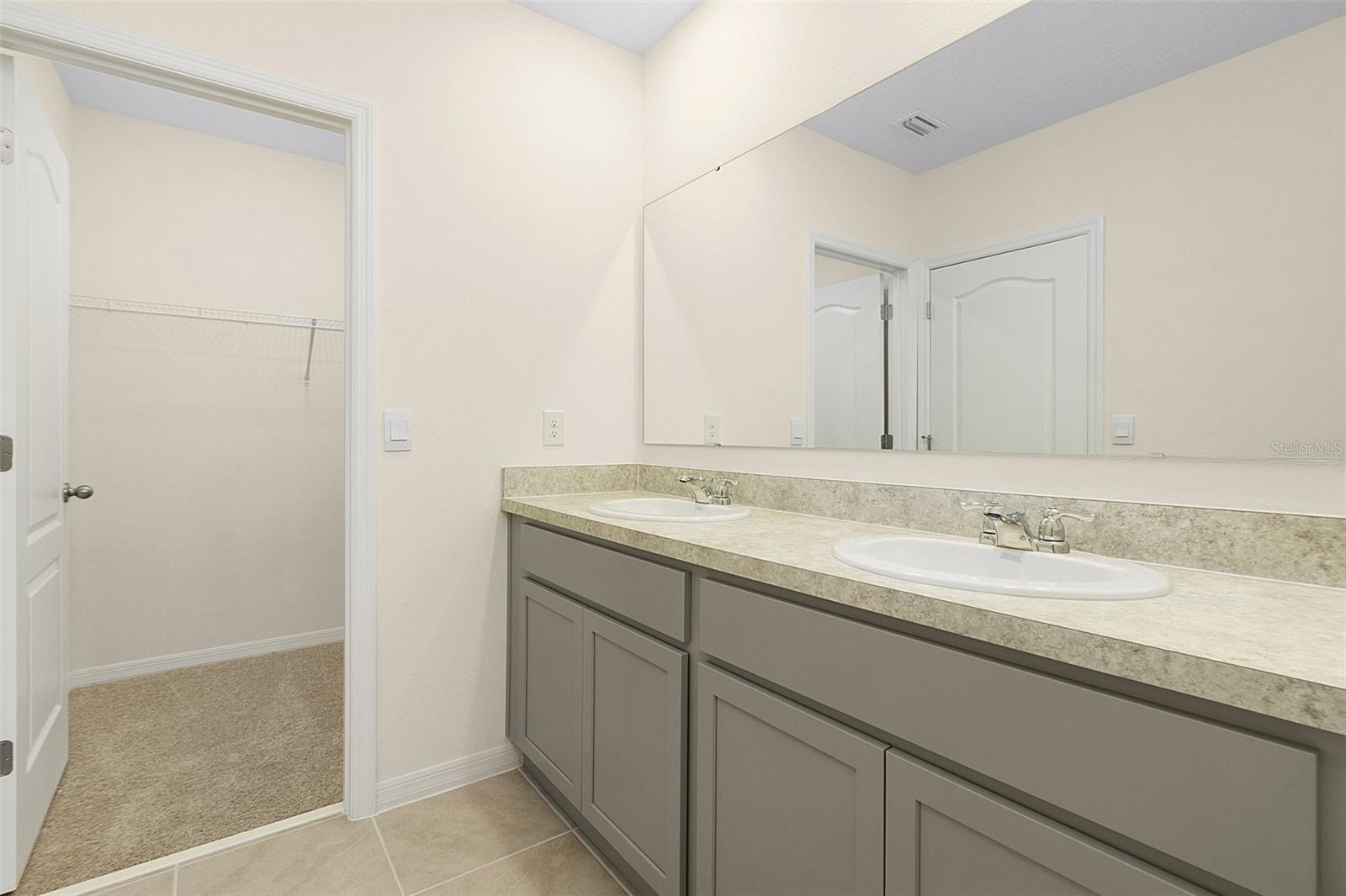 THOMPSON GROVE - Residential