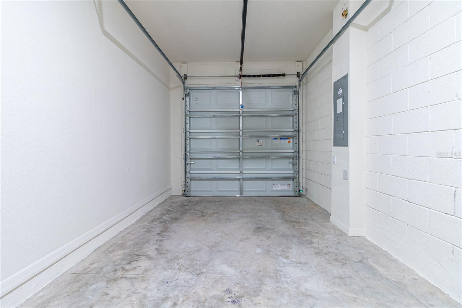 THOMPSON GROVE - Residential