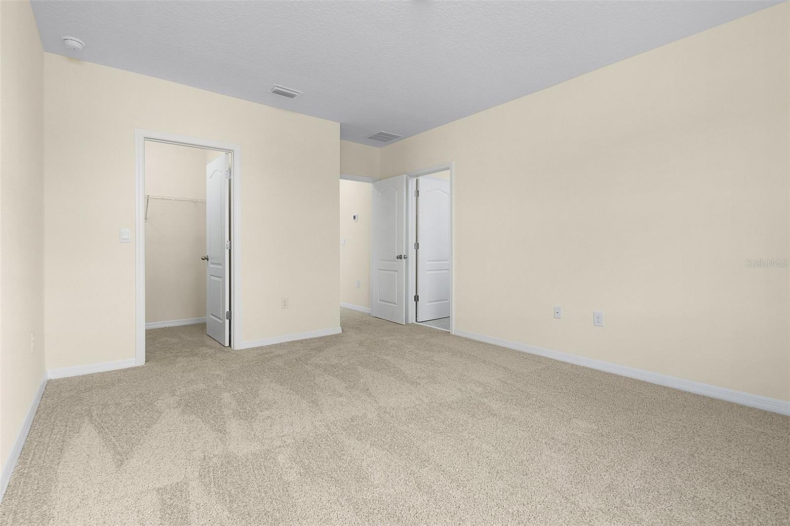 THOMPSON GROVE - Residential