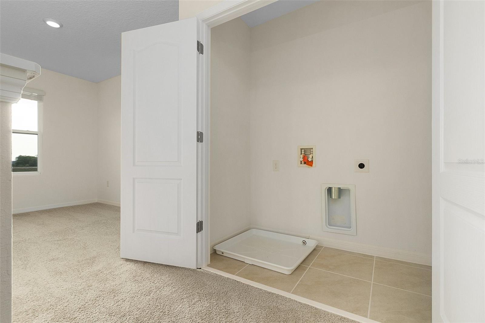 THOMPSON GROVE - Residential