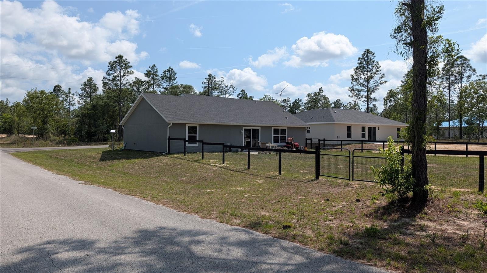 RAINBOW LAKES ESTATE - Land