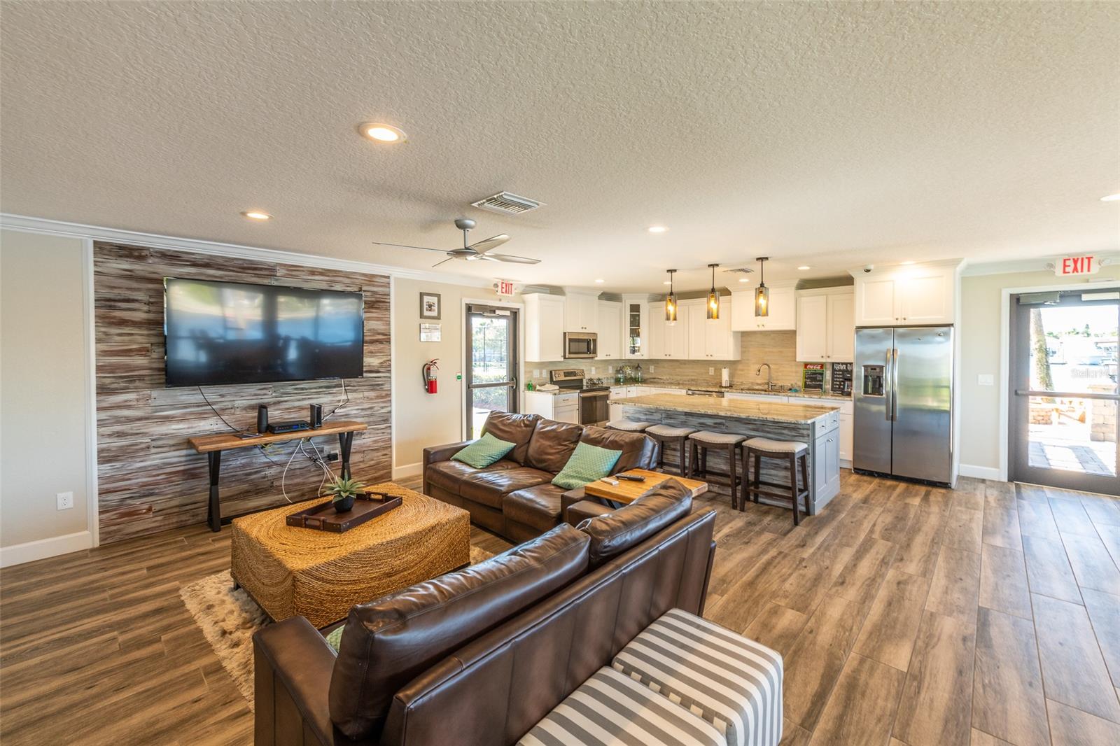 Diamond Head Point Condo - Residential