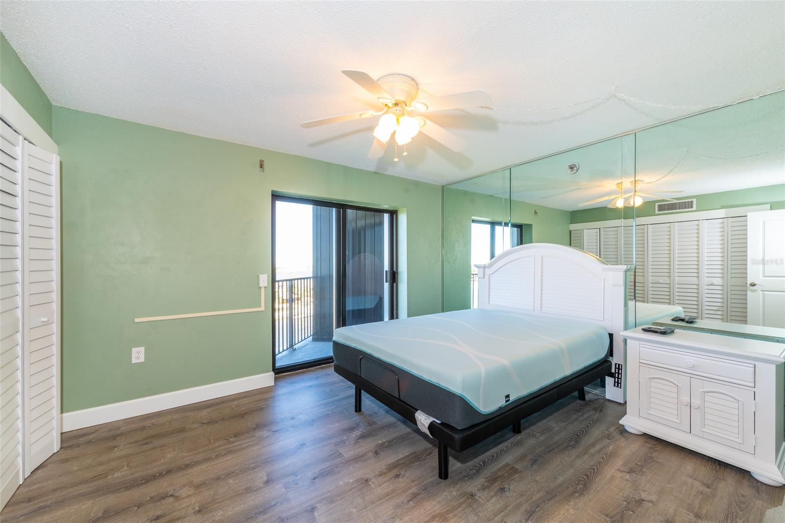 Diamond Head Point Condo - Residential