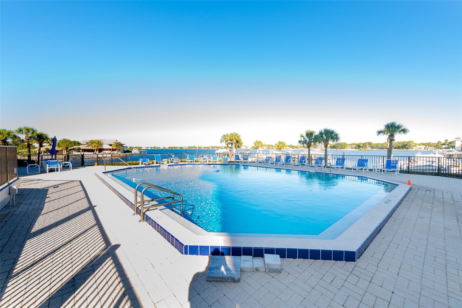 Diamond Head Point Condo - Residential