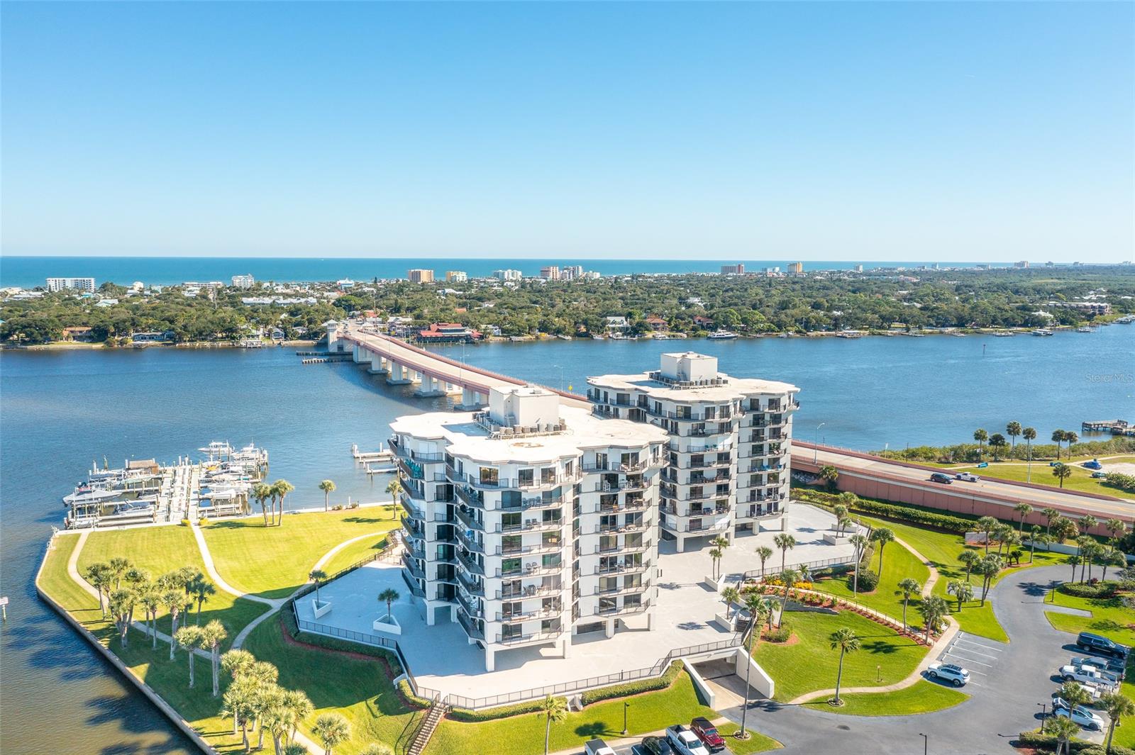 Diamond Head Point Condo - Residential