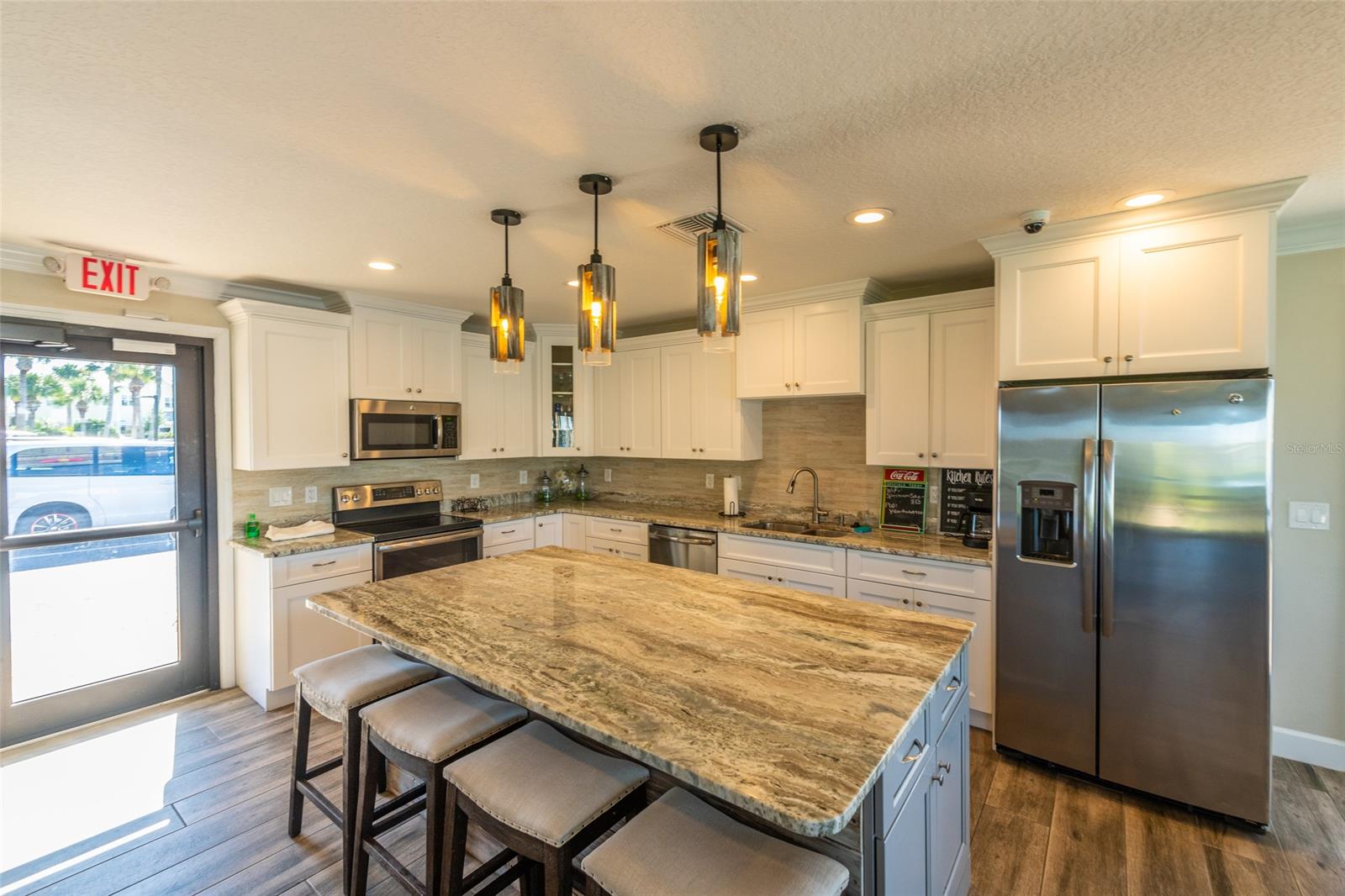 Diamond Head Point Condo - Residential