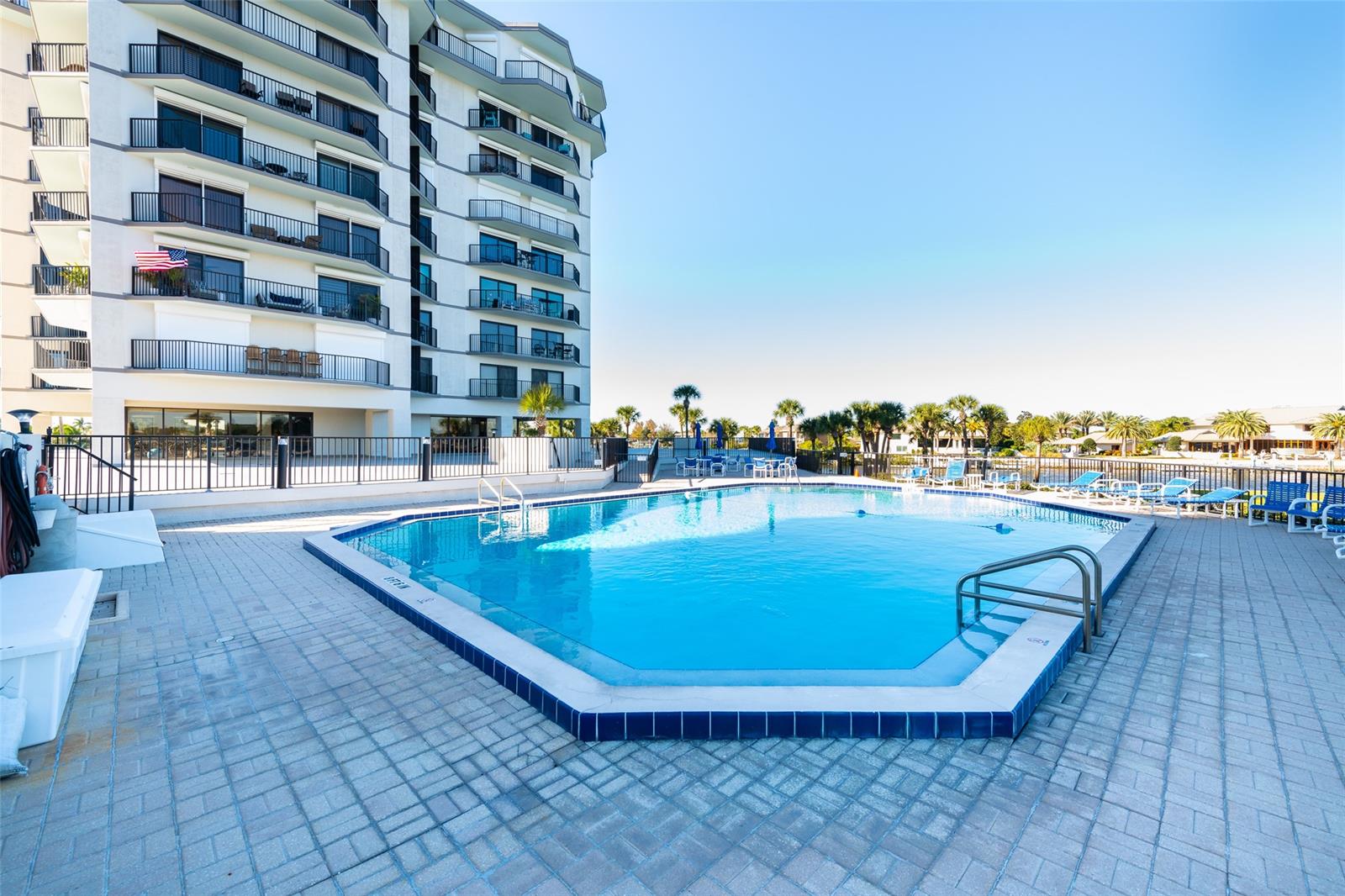 Diamond Head Point Condo - Residential