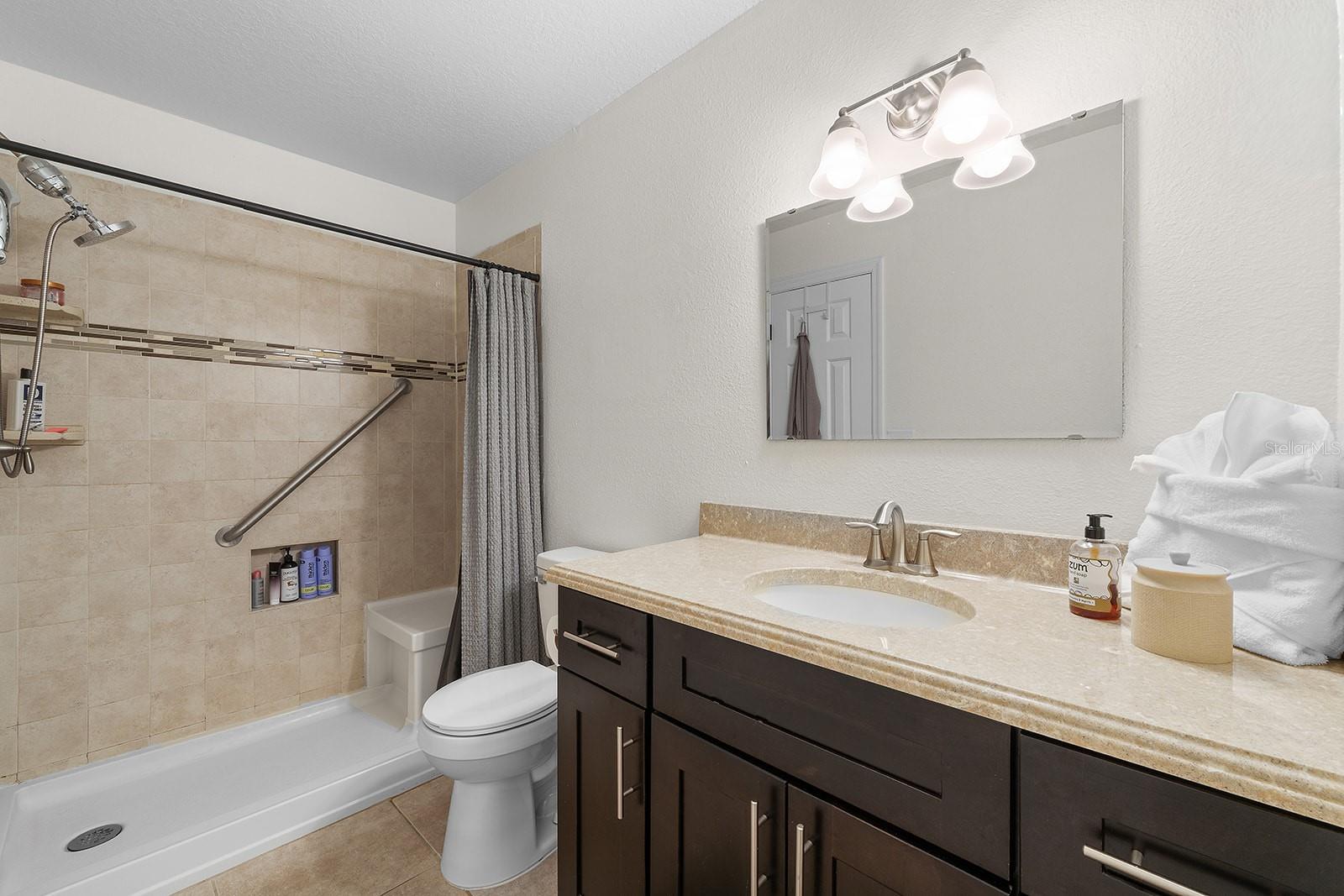 ROLLING HILLS SUB - Residential