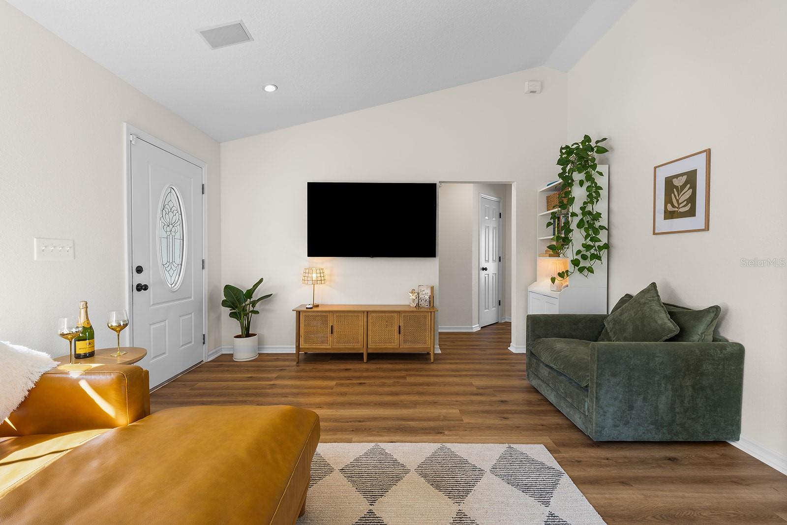 ROLLING HILLS SUB - Residential