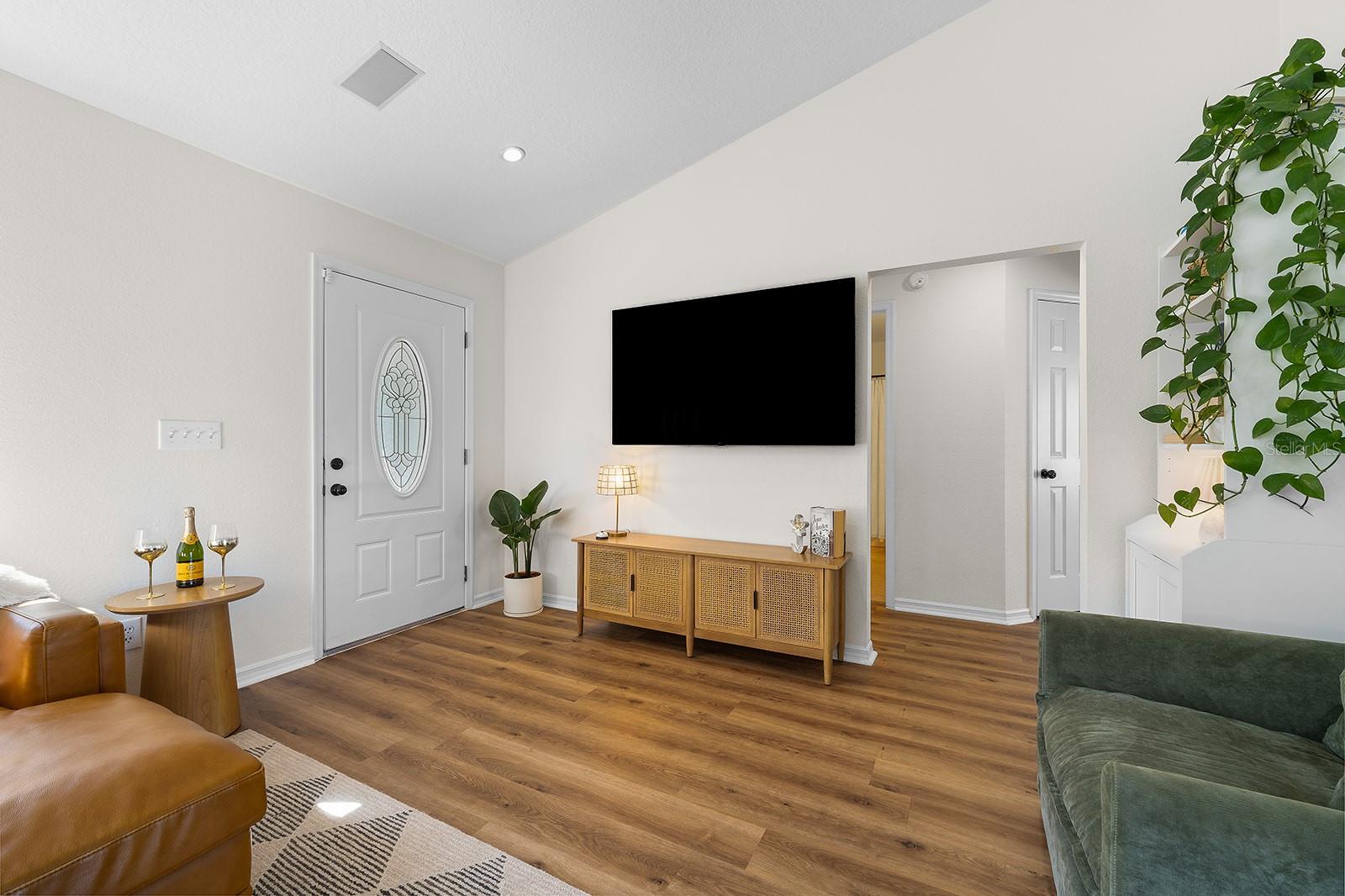 ROLLING HILLS SUB - Residential