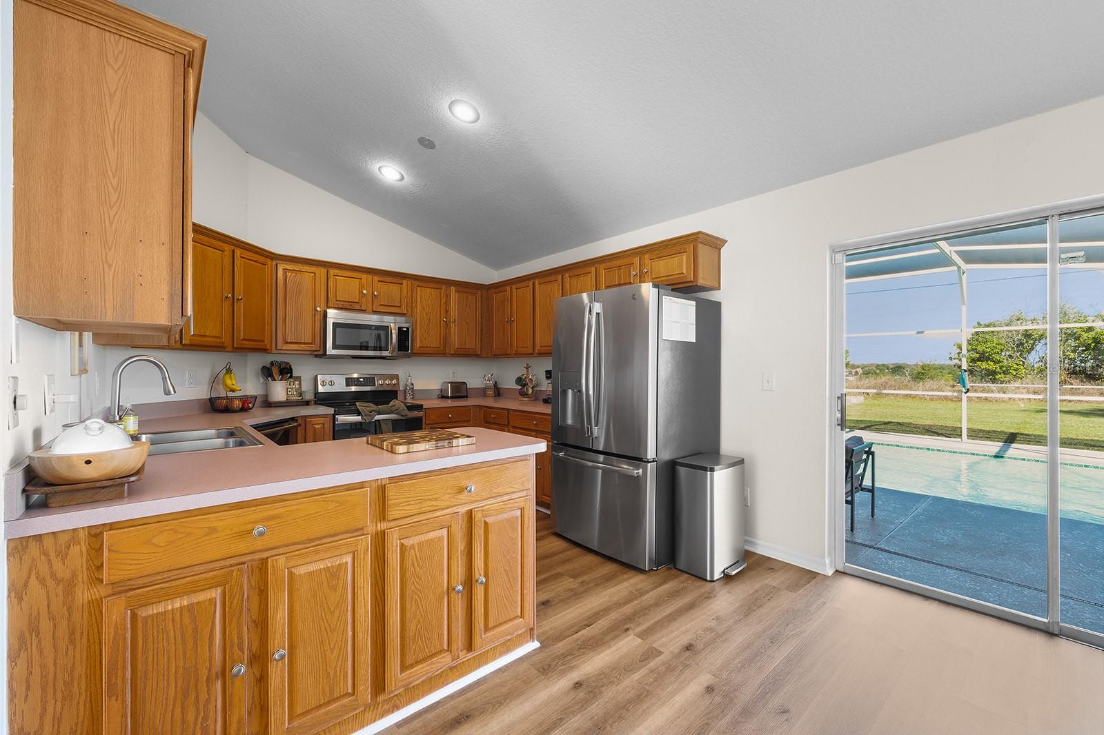 ROLLING HILLS SUB - Residential