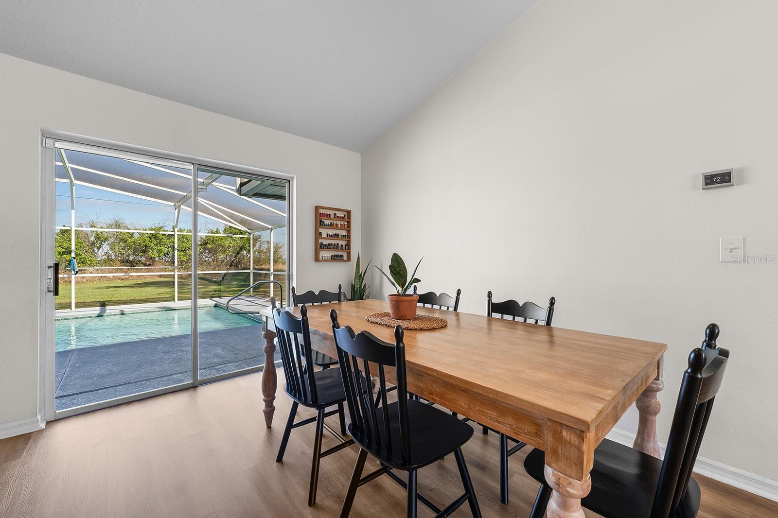 ROLLING HILLS SUB - Residential