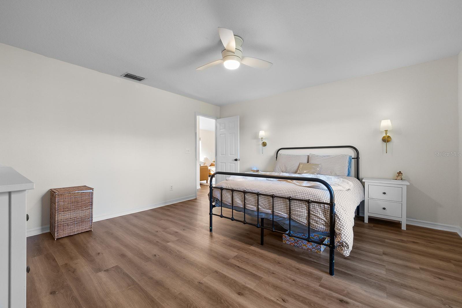 ROLLING HILLS SUB - Residential