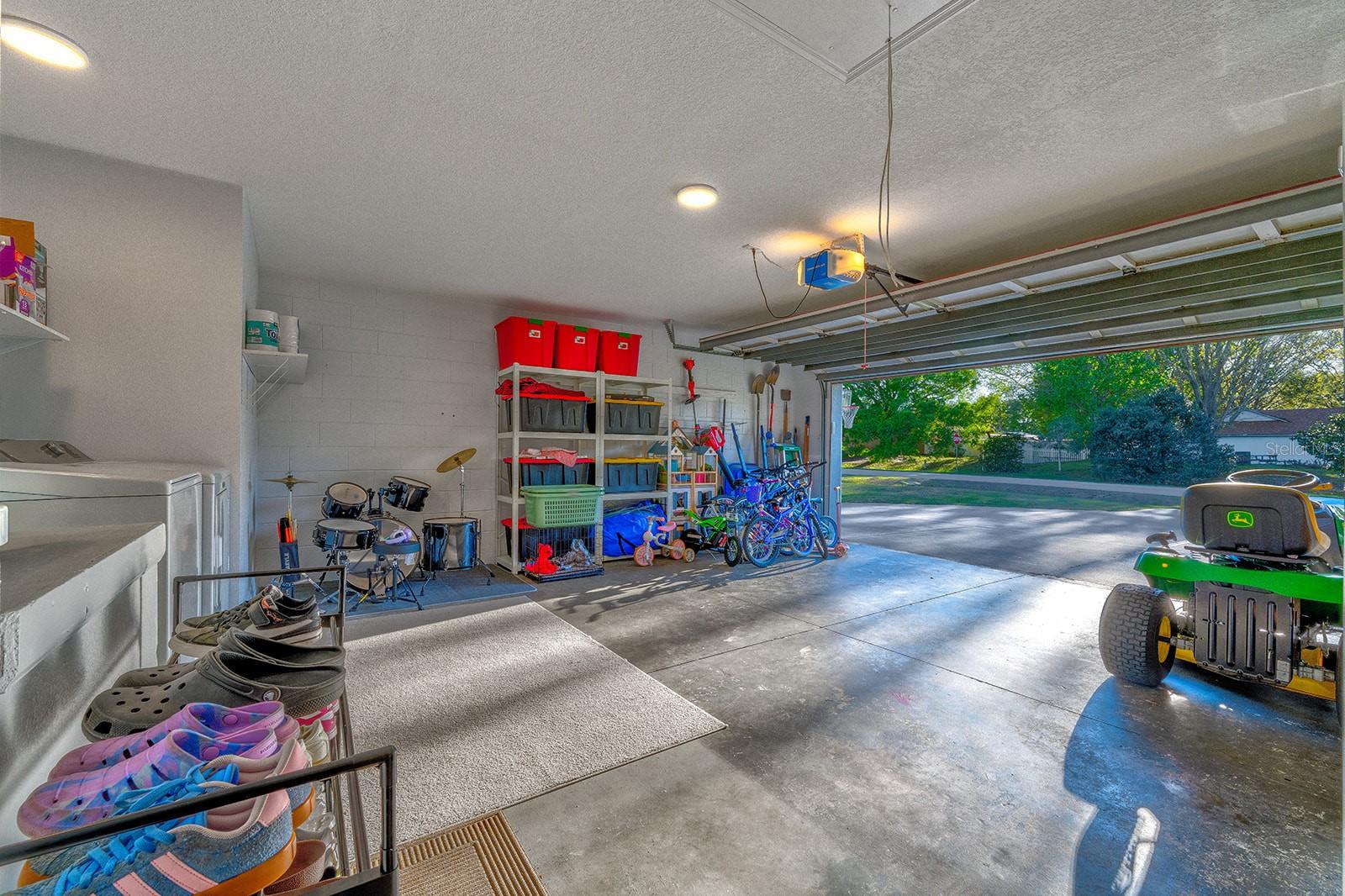 ROLLING HILLS SUB - Residential