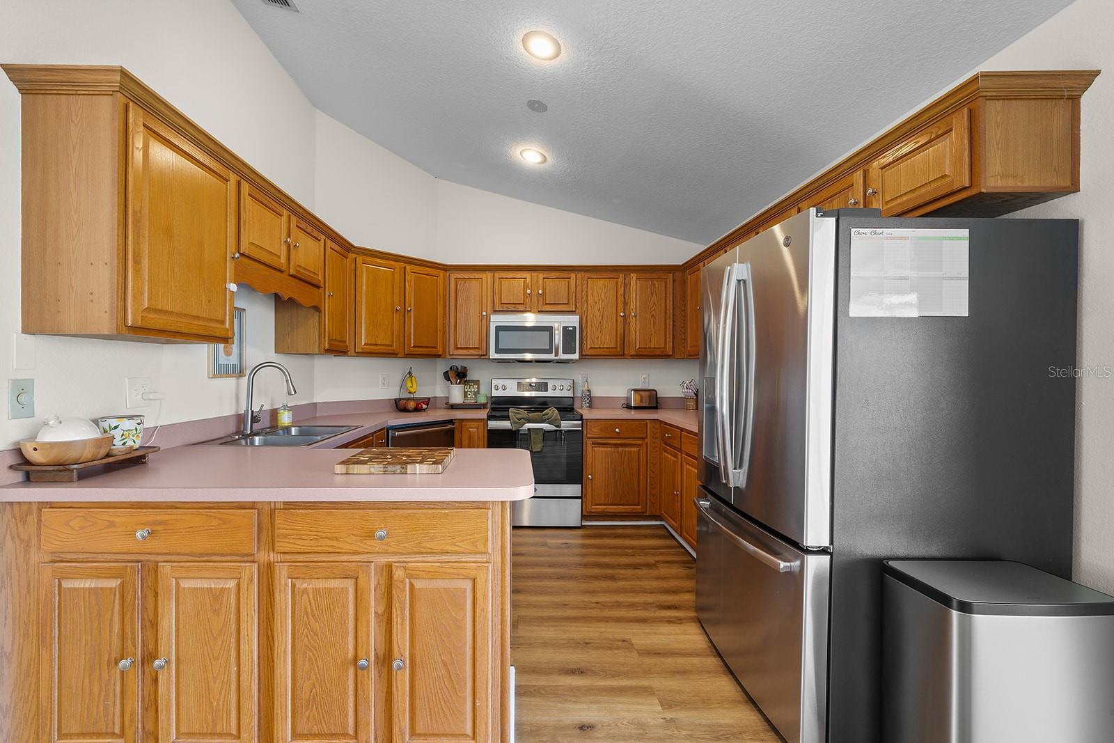 ROLLING HILLS SUB - Residential