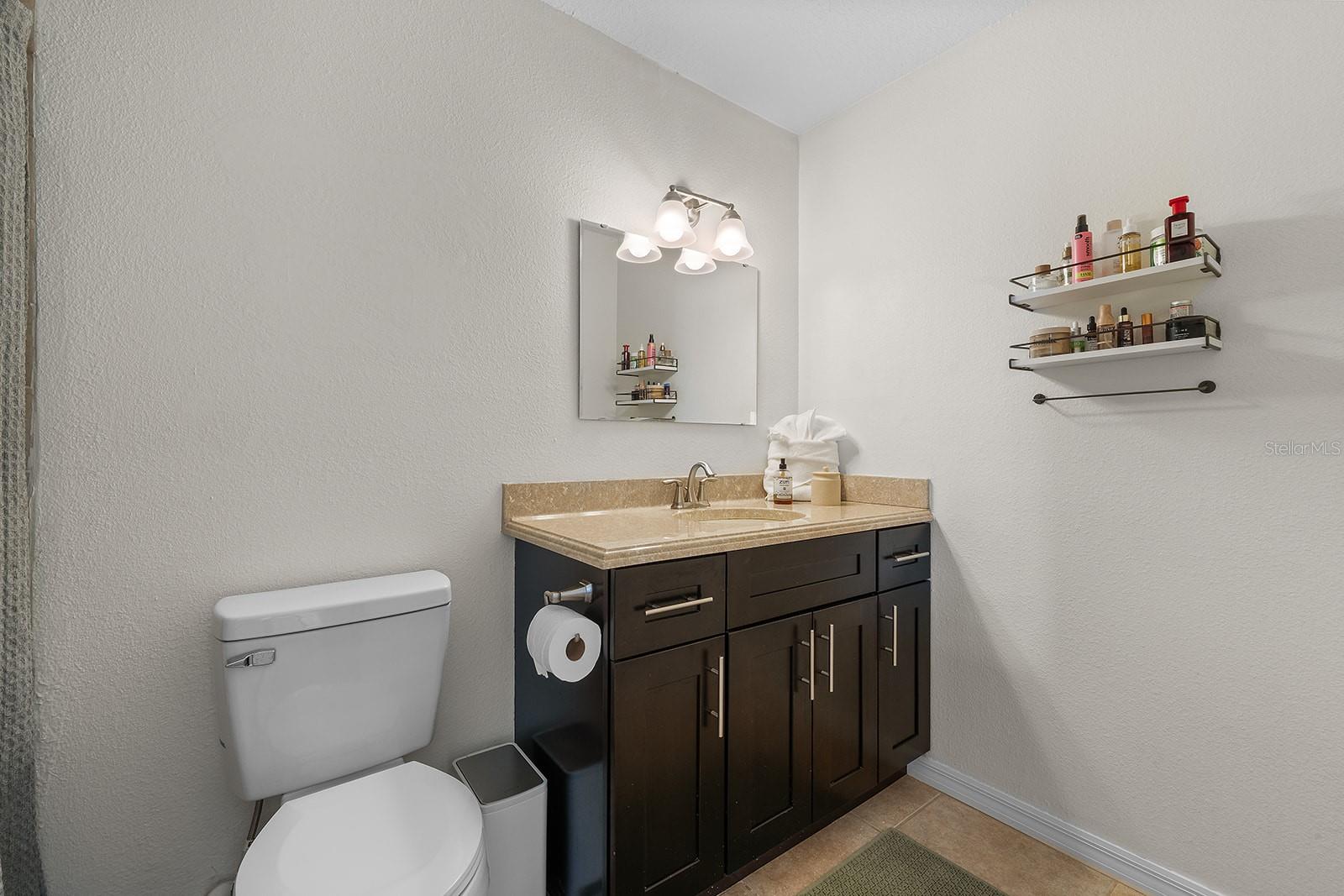 ROLLING HILLS SUB - Residential